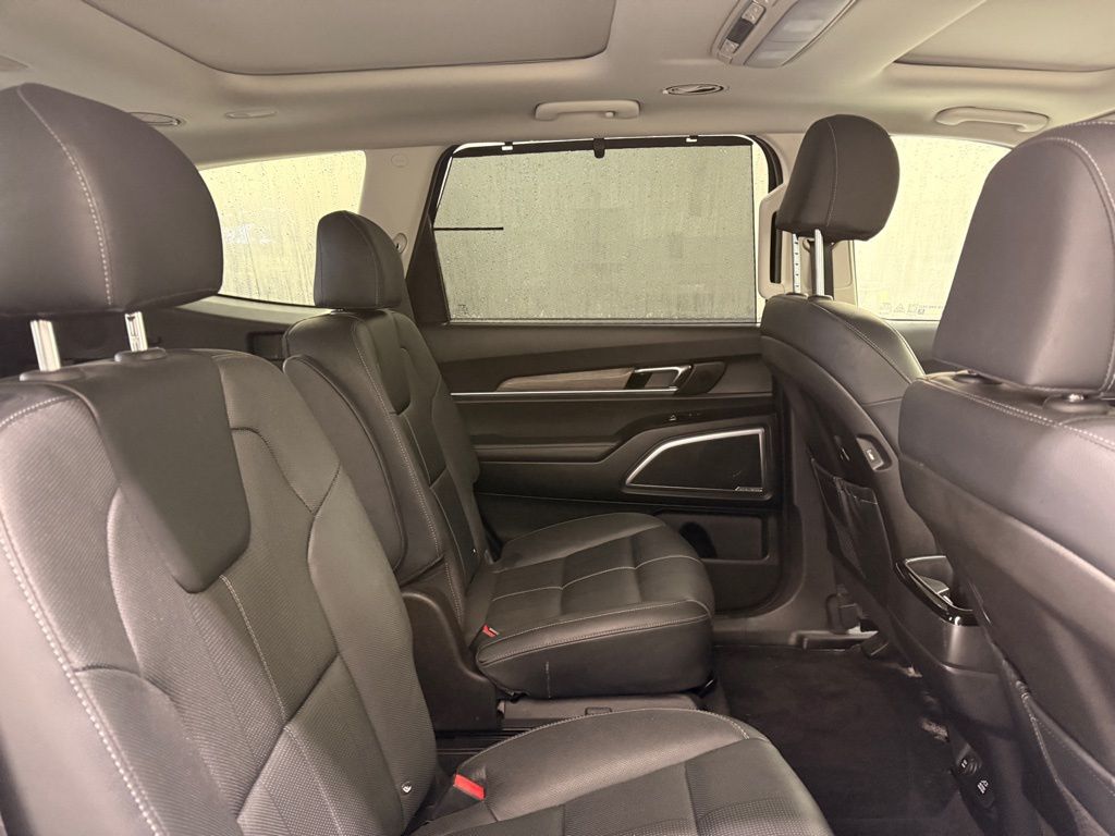 Thumbnail: 2022 Kia Telluride - 28