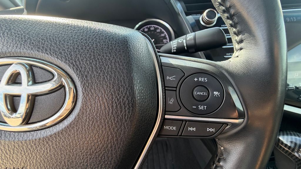 2018 Toyota Camry XLE - Photo 25