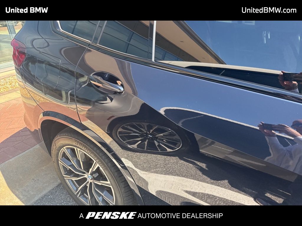 Thumbnail: 2022 BMW X5 - 17