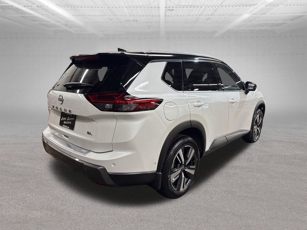 2025 Nissan Rogue SL - 4
