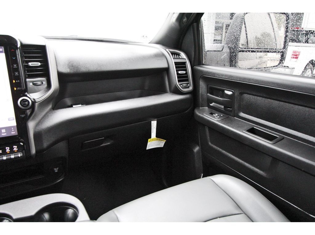 2025 Ram 2500 Tradesman - 9