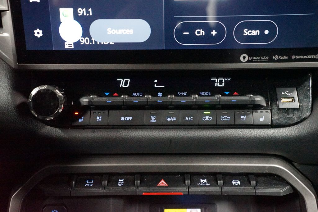 Thumbnail: 2023 Toyota Tundra - 22