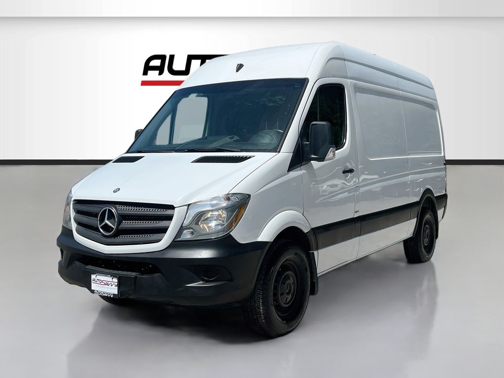 Used 2015 White Mercedes-Benz Cargo 144 WB image 3