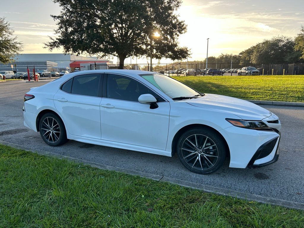 Thumbnail: 2024 Toyota Camry - 7