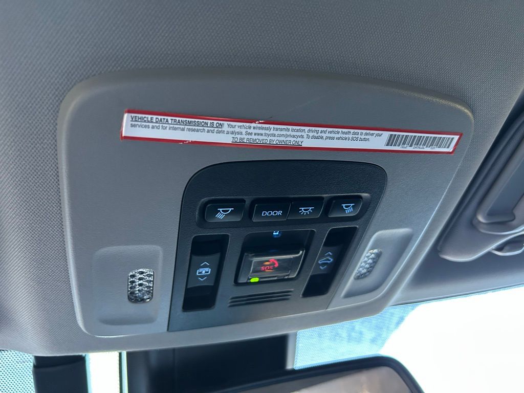 Thumbnail: 2022 Toyota Camry - 31