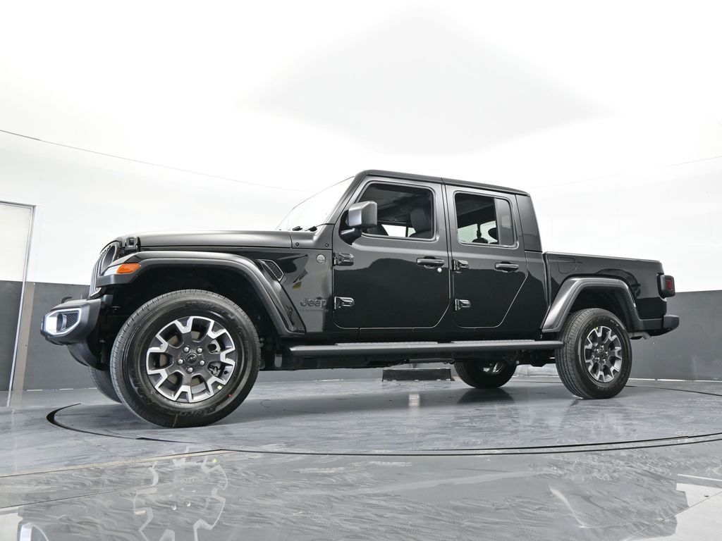 New 2026 black clearcoat Jeep Sahara image 51