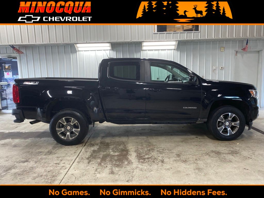 Black 2016 Chevrolet Colorado Pickup Truck Four-Wheel Drive 6-Speed Automatic