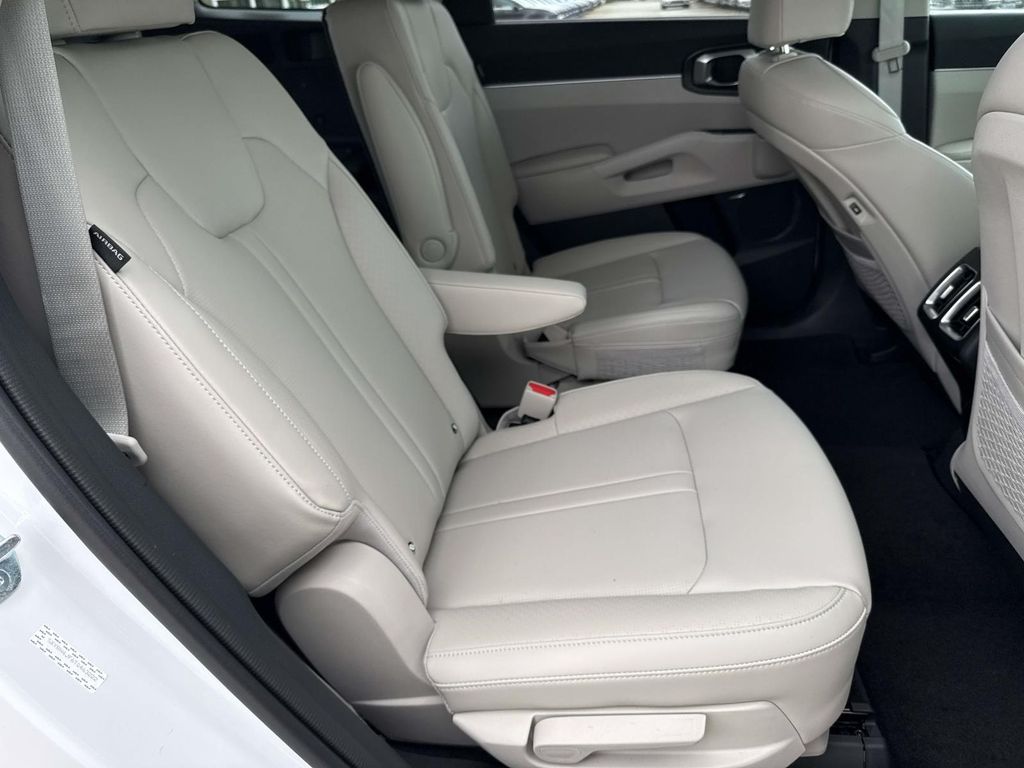 New 2026 White Kia EX image 9