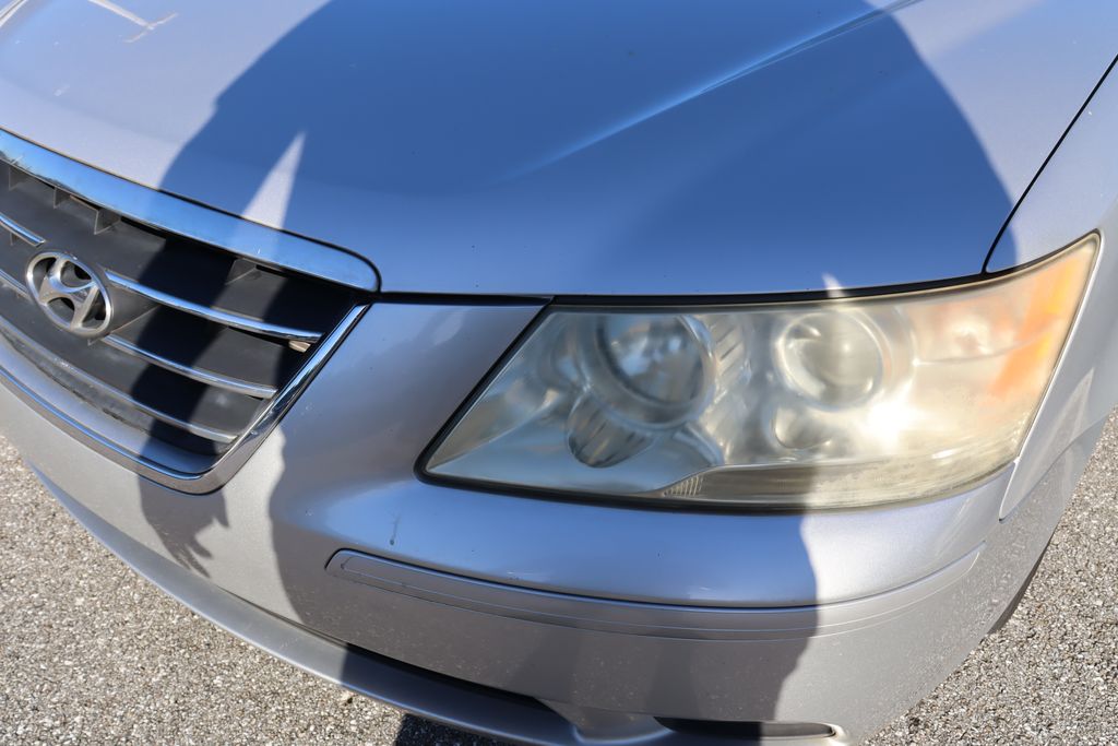 Thumbnail: 2009 Hyundai Sonata - 3