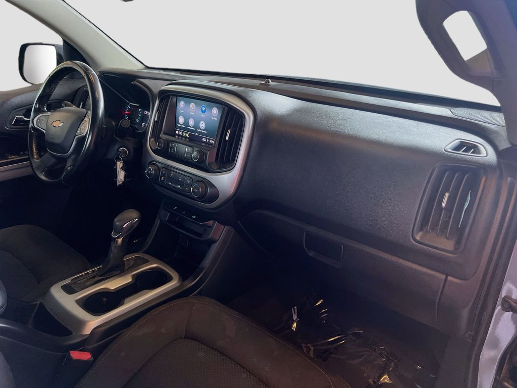Used 2022 Gray Chevrolet LT image 27