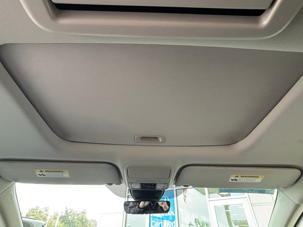 Thumbnail: 2025 Honda Odyssey - 21