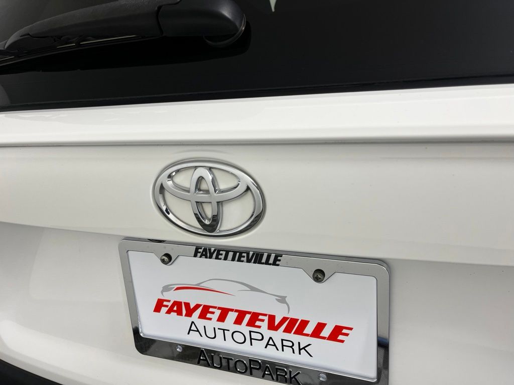 Thumbnail: 2023 Toyota RAV4 - 19
