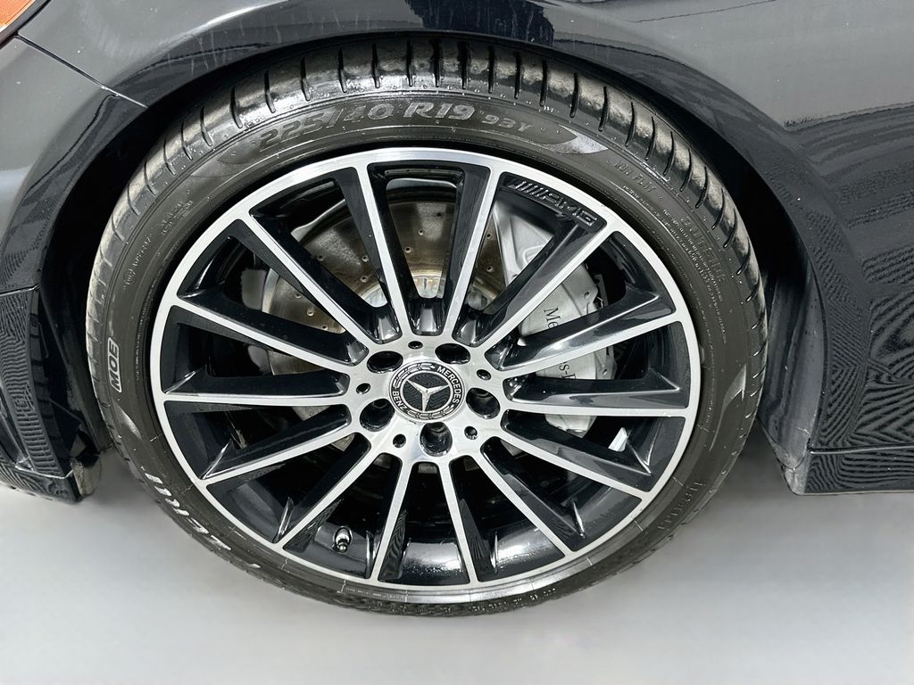 Thumbnail: 2019 Mercedes-Benz C-Class - 32