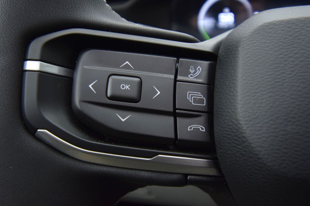 new 2026 Jeep Cherokee car, priced at $42,762