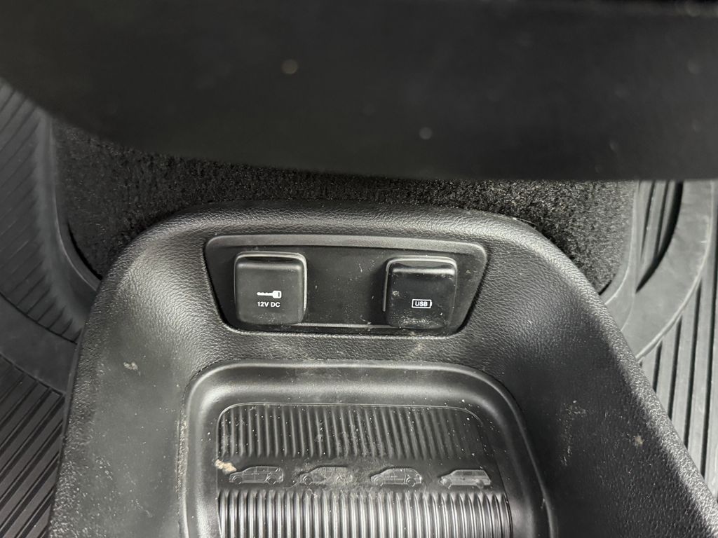 used 2019 Chrysler Pacifica car, priced at $15,392
