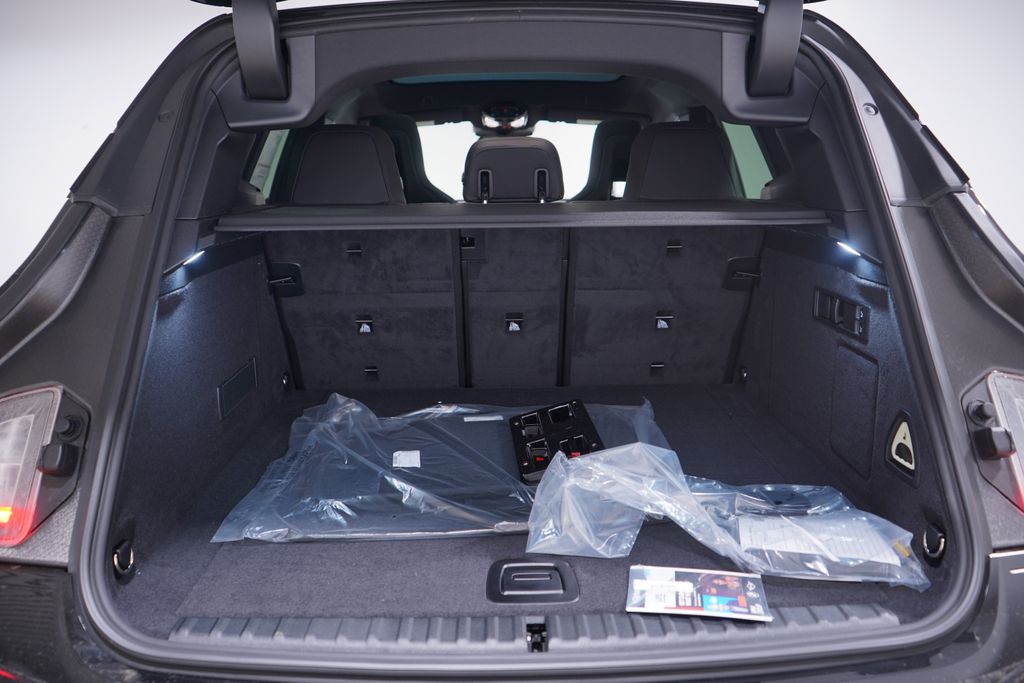 Thumbnail: 2026 BMW iX - 13