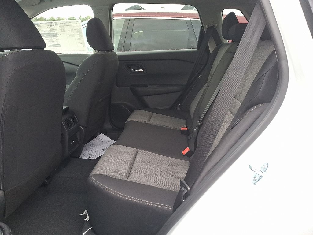 Thumbnail: 2026 Nissan Rogue - 5