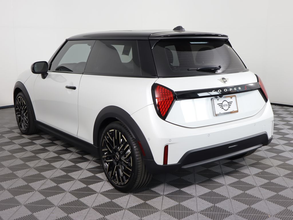 2025 MINI Cooper S 7