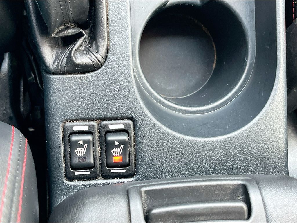 Used 2019 Silver Subaru Limited image 19