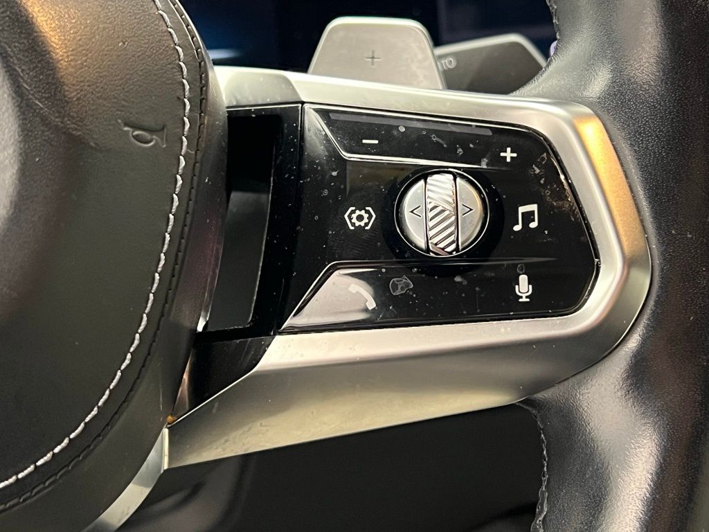 Thumbnail: 2024 BMW 7 Series - 17