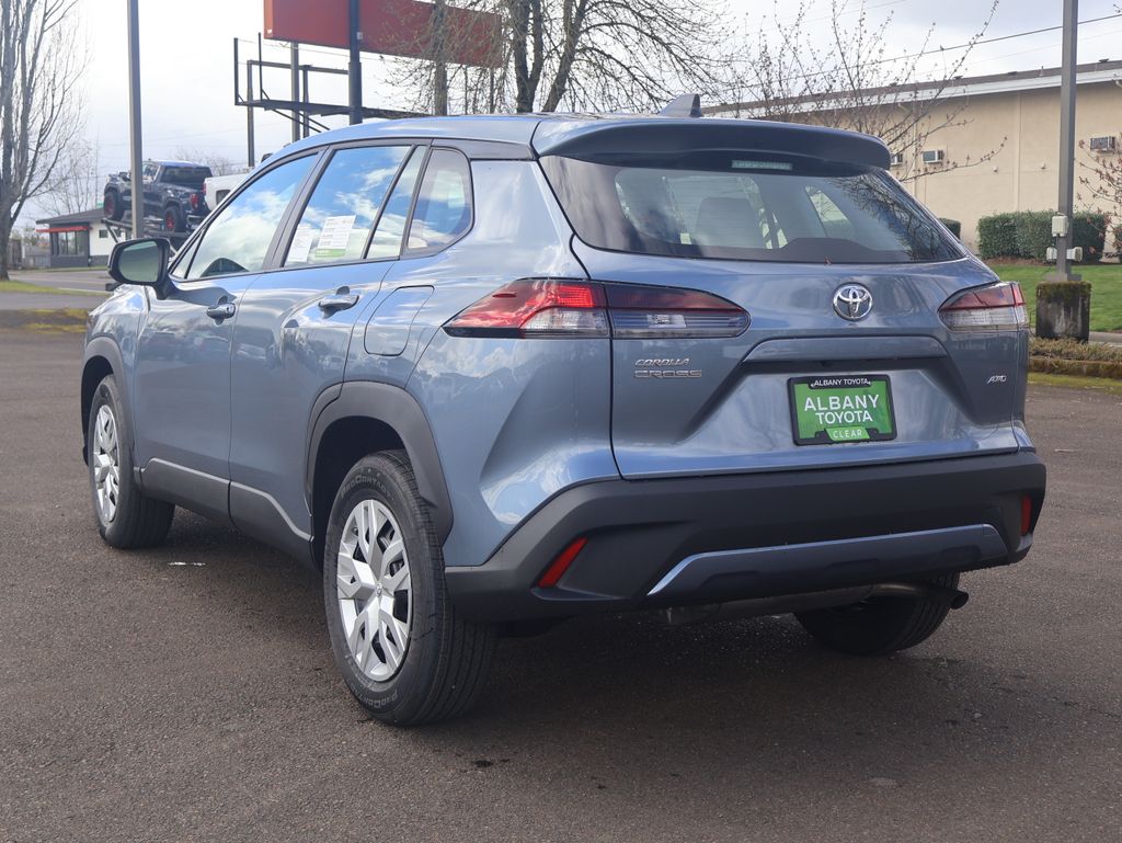 View vehicle photo 4