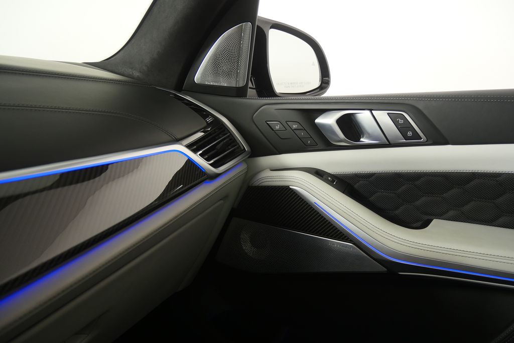 Thumbnail: 2022 BMW X5 - 32