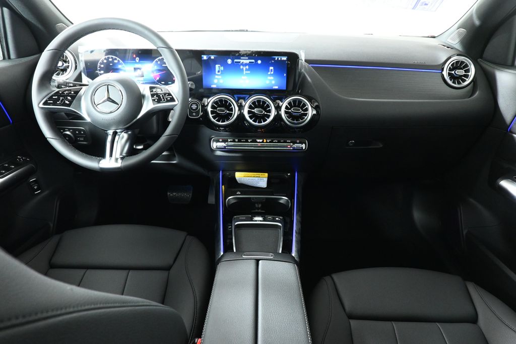 2025 Mercedes-Benz GLA 250 4MATIC 16