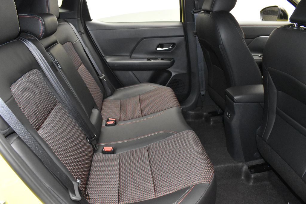 Thumbnail: 2026 Nissan Kicks - 28