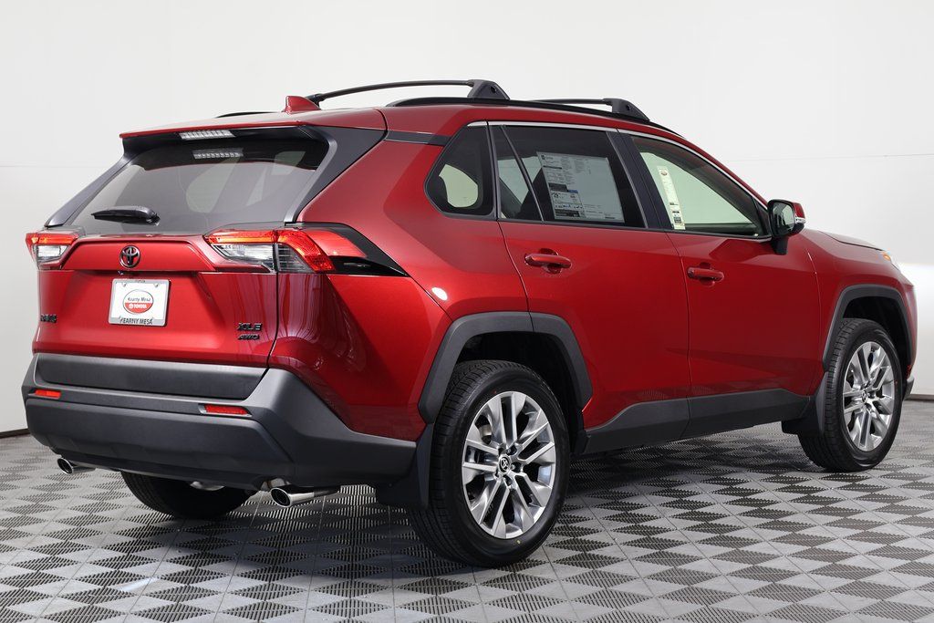 Thumbnail: 2025 Toyota RAV4 - 2