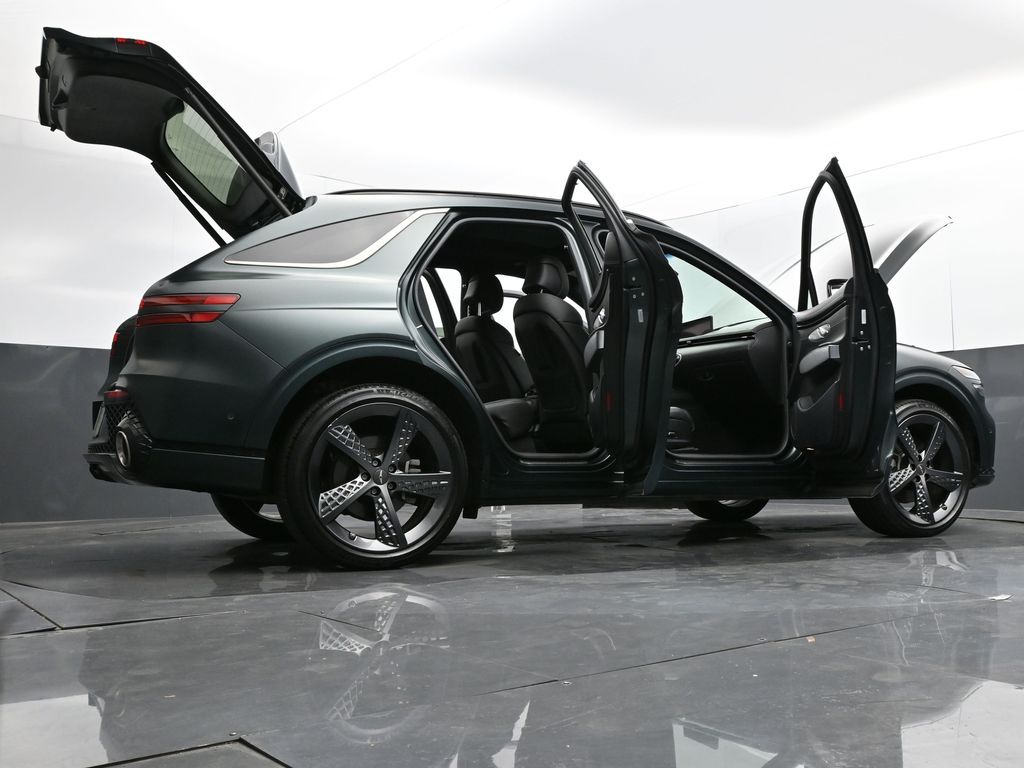 2022 Genesis GV70 2.5T Standard