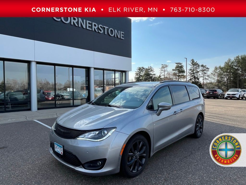 Billet Silver Metallic Clearcoat 2020 Chrysler Pacifica Limited FWD Minivan Front-Wheel Drive 9-Speed Automatic