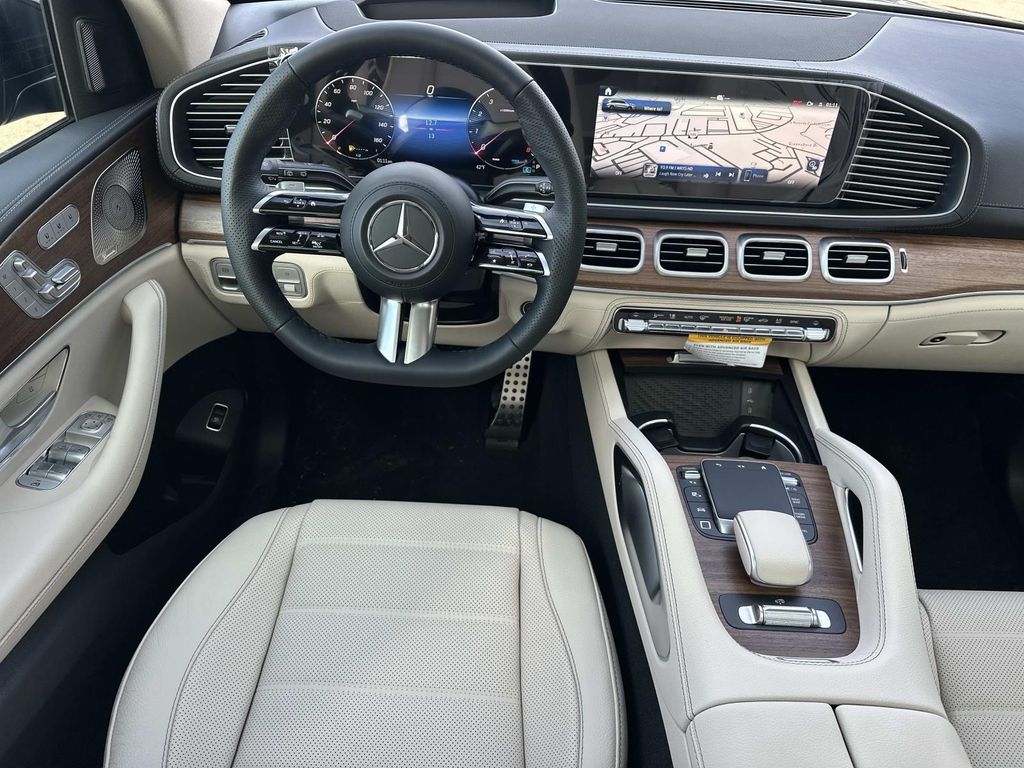 Thumbnail: 2026 Mercedes-Benz GLS - 8