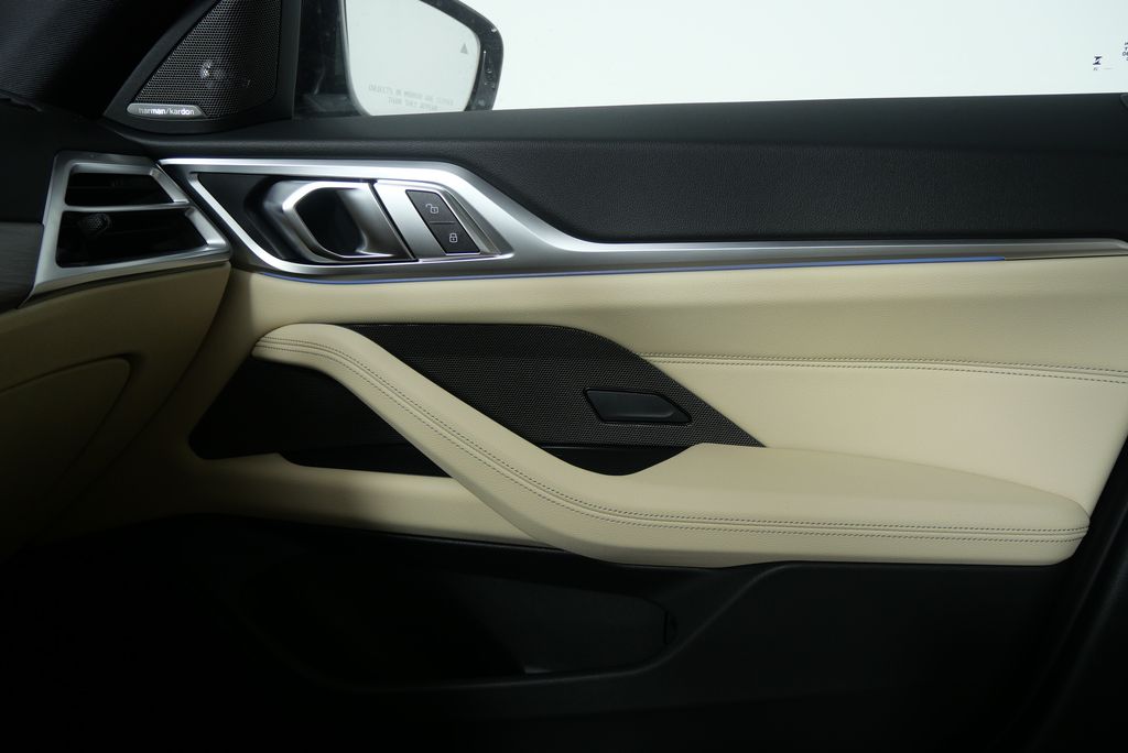 2025 BMW i4 eDrive40 24