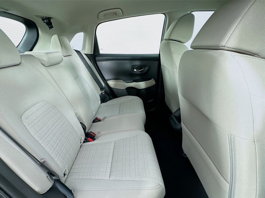 2025 Honda HR-V LX photo