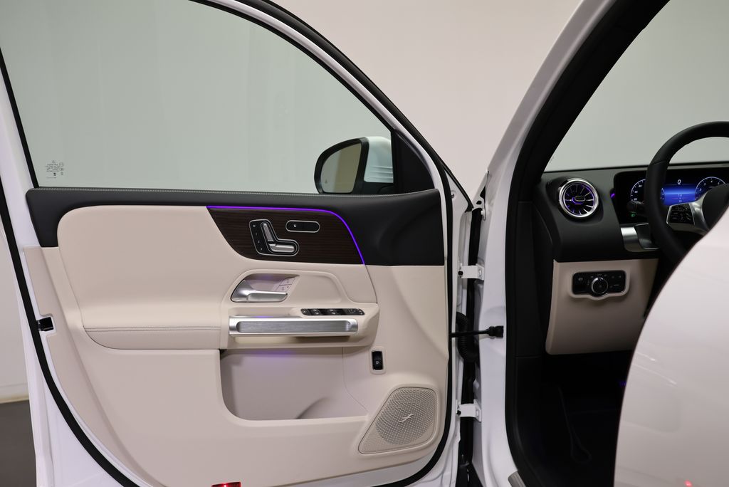 Thumbnail: 2026 Mercedes-Benz GLB - 31