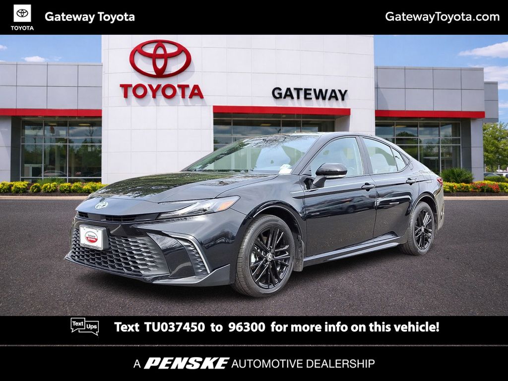 2026 Toyota Camry SE AWD