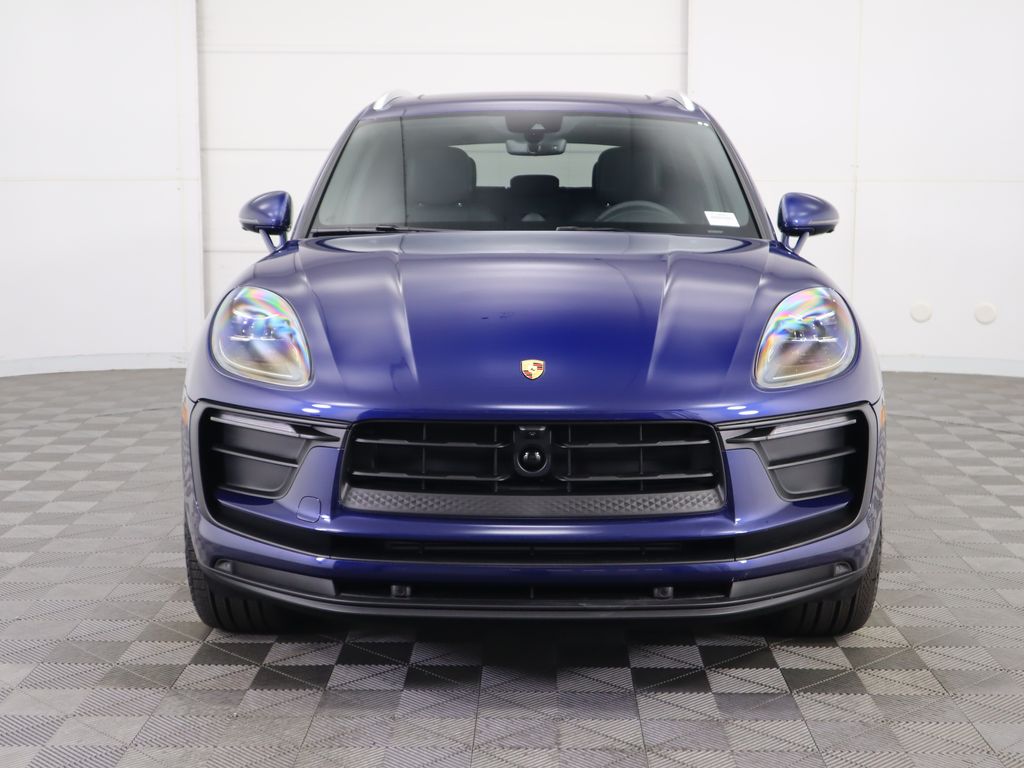 Thumbnail: 2025 Porsche Macan - 10