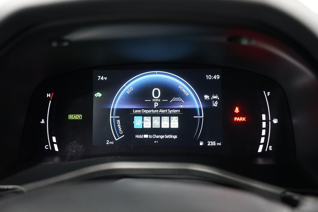 2025 Toyota Camry SE 16