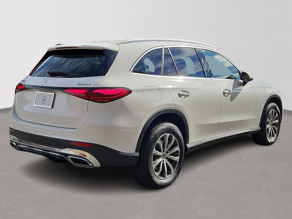 Thumbnail: 2026 Mercedes-Benz GLC - 4