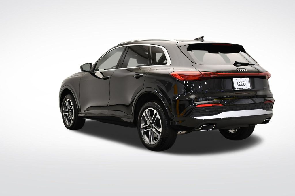 Thumbnail: 2025 Audi Q5 - 3