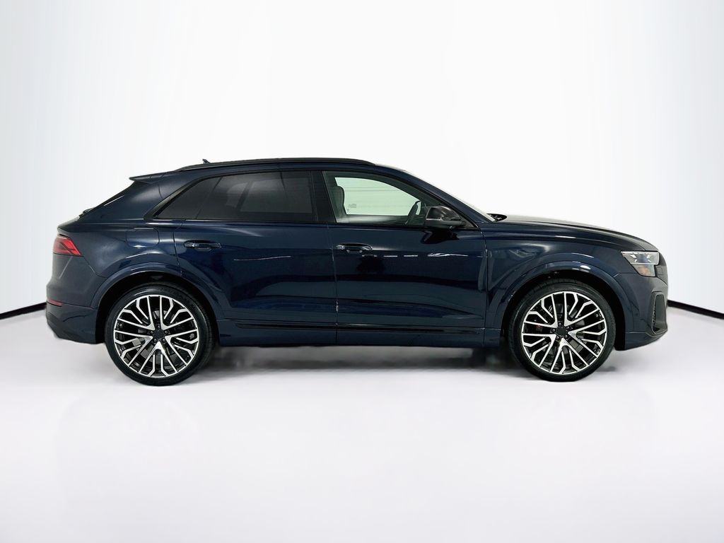 Thumbnail: 2026 Audi SQ8 - 4