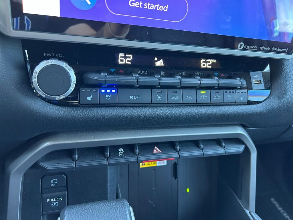 Thumbnail: 2024 Toyota Tundra - 27