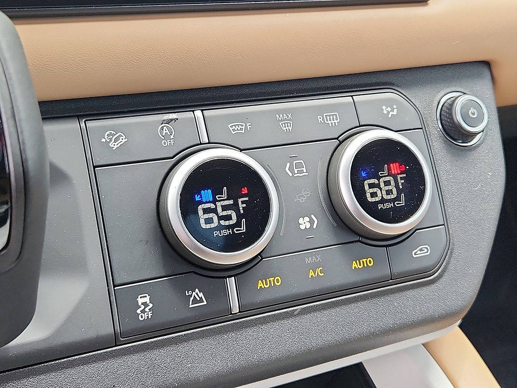 2025 Land Rover Defender 110 11