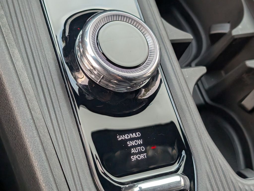 new 2026 Jeep Cherokee car, priced at $39,505