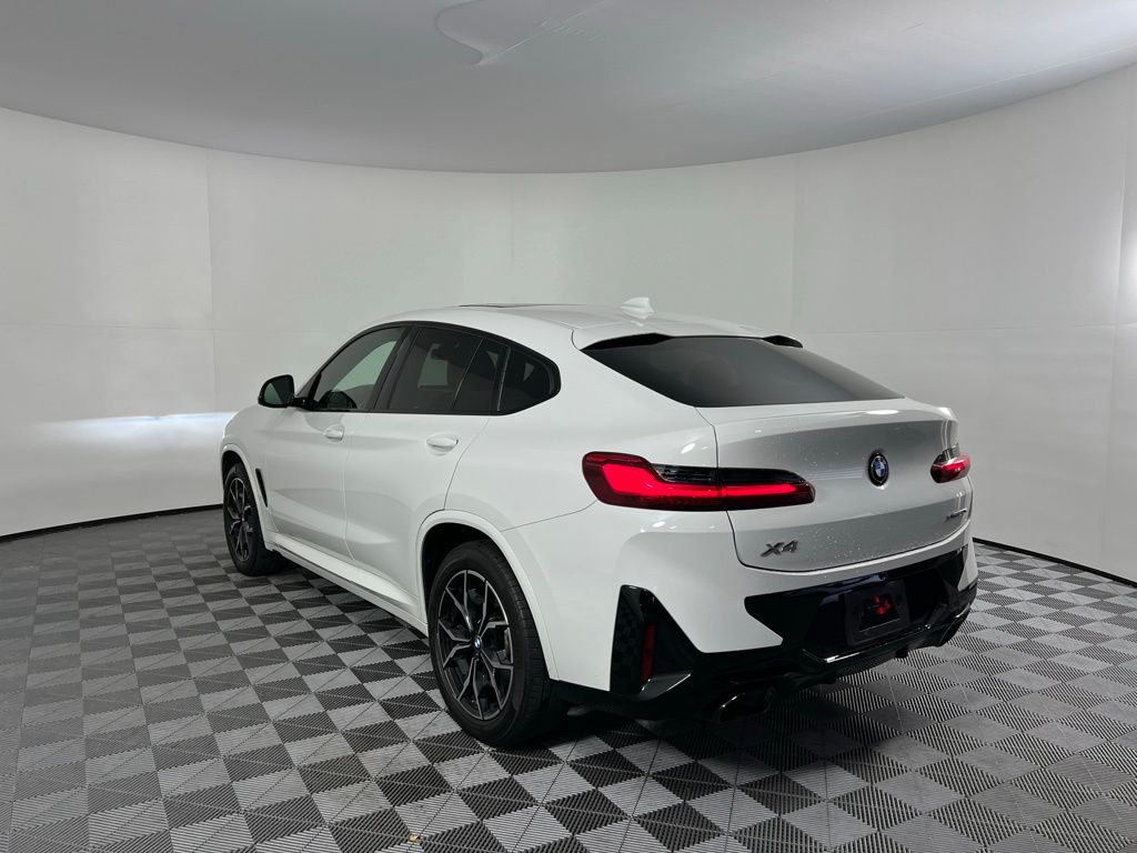 Thumbnail: 2024 BMW X4 - 6