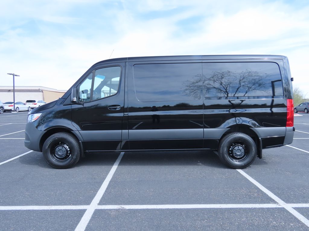 2024 Mercedes-Benz Sprinter 2500 8