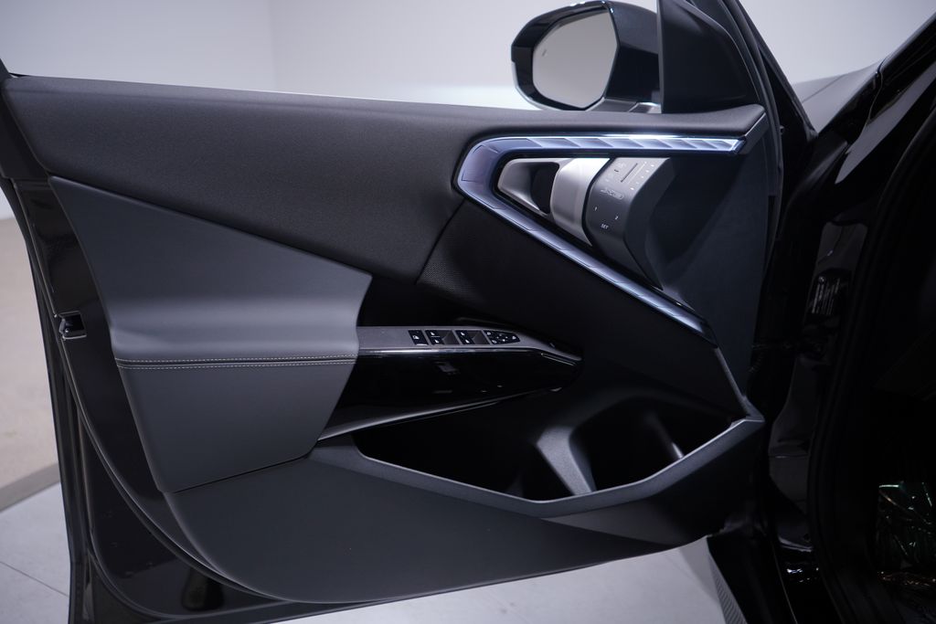 Thumbnail: 2026 BMW X3 - 10