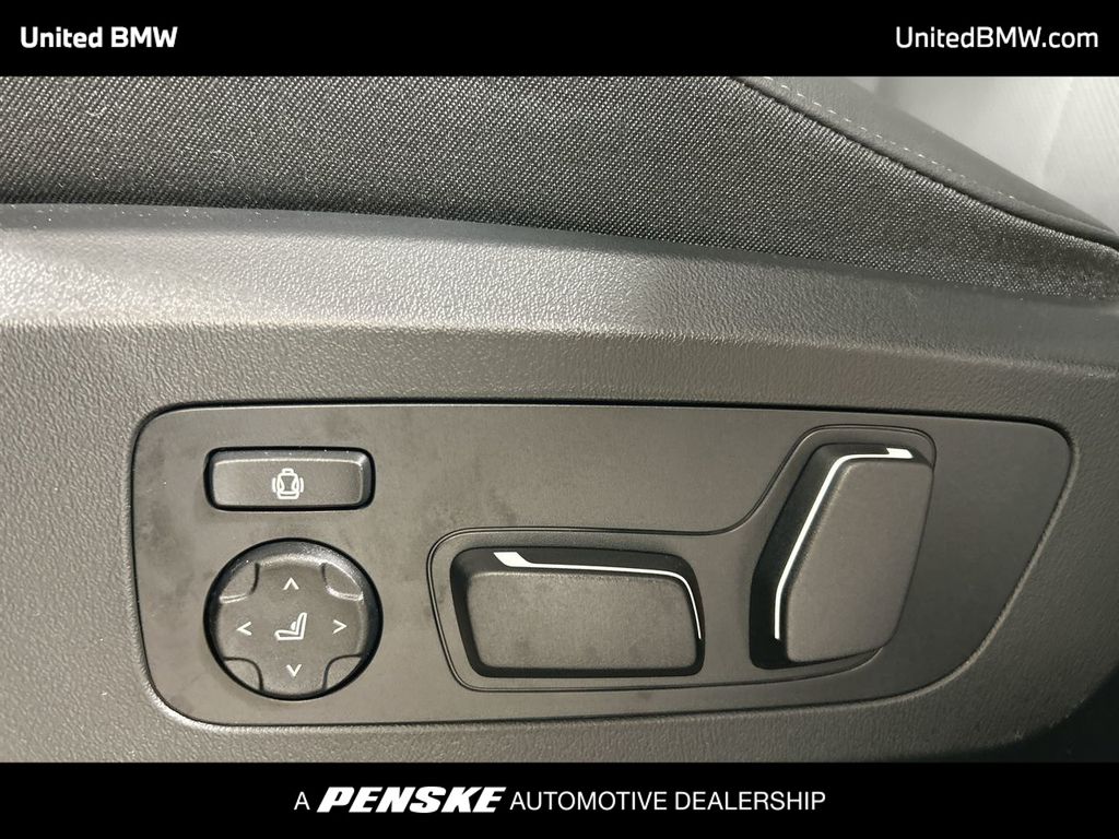 Thumbnail: 2026 BMW X3 - 12