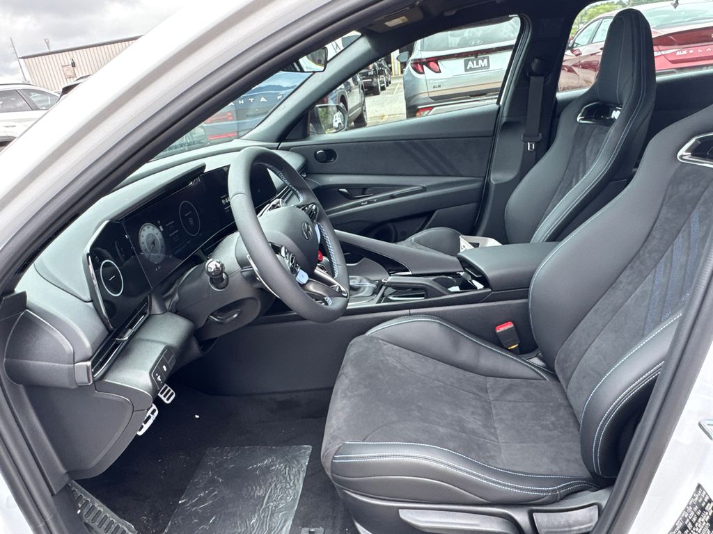 2025 Hyundai Elantra N Base photo 9