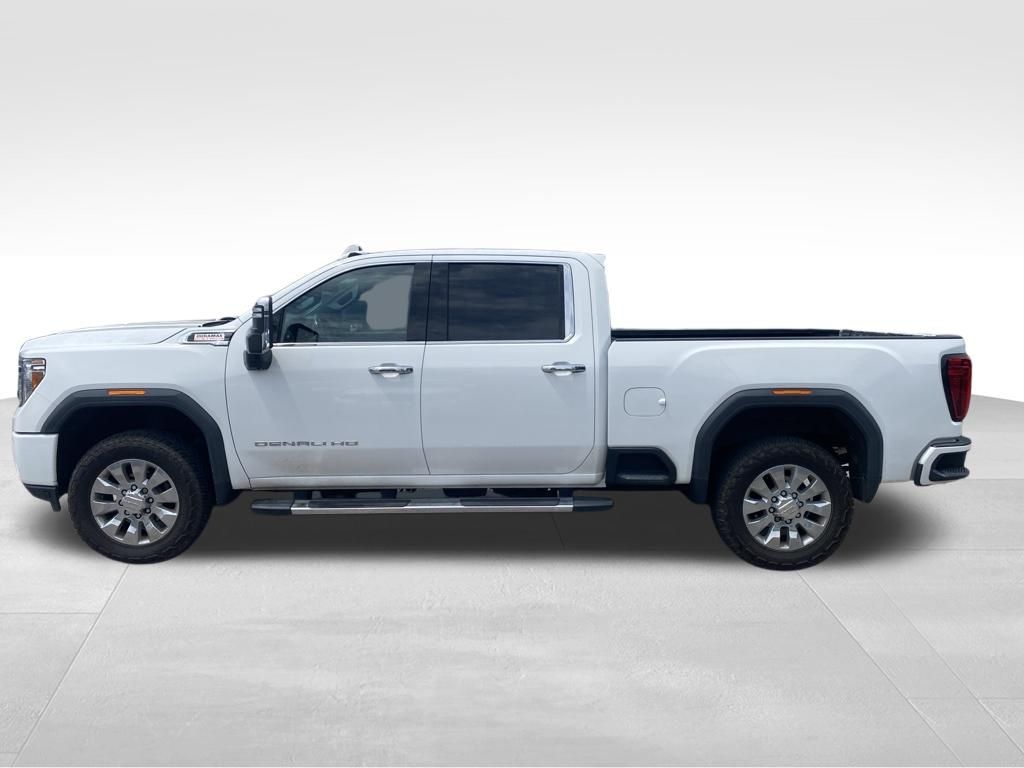 Used 2020 White GMC Denali image 4